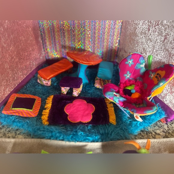 COPY - Groovy Girl Lush Loft Kids Playset with Accessories - Picture 3 of 7